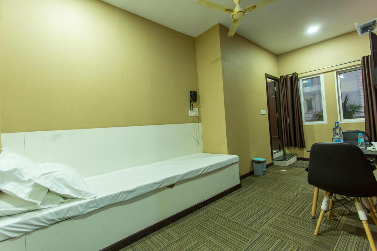Hotel Park Victoria Kolkata Luaran gambar